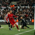 Ngoại hạng Anh vòng 1: Liverpool thoát thua ngoạn mục, Brighton chiếm đỉnh bảng